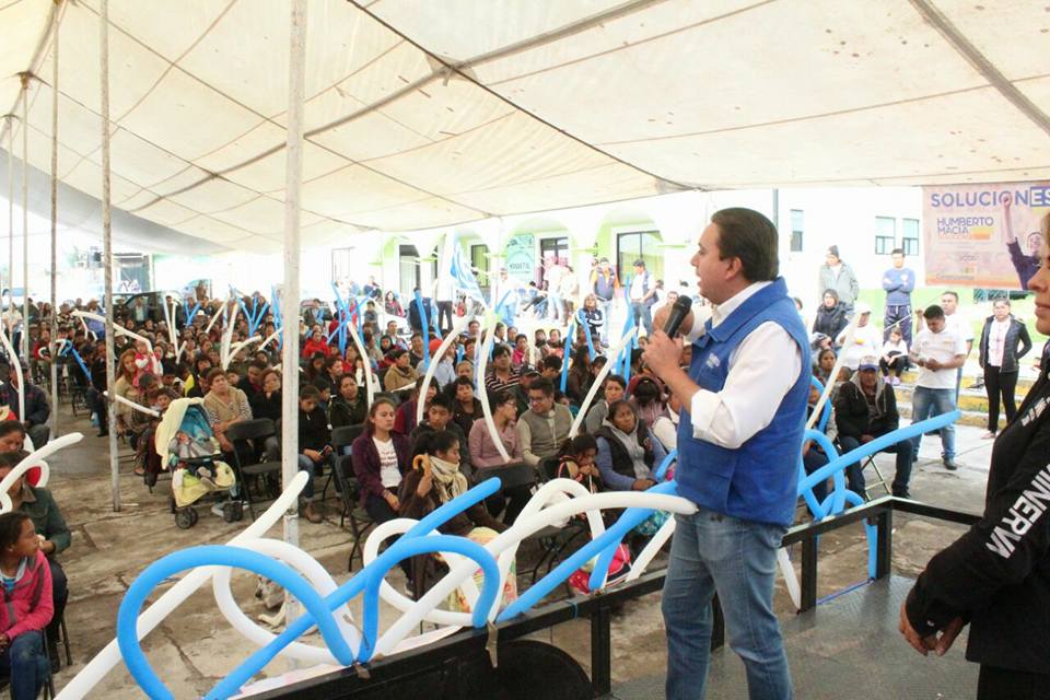 Humberto Macías cumple en el primer distrito federal